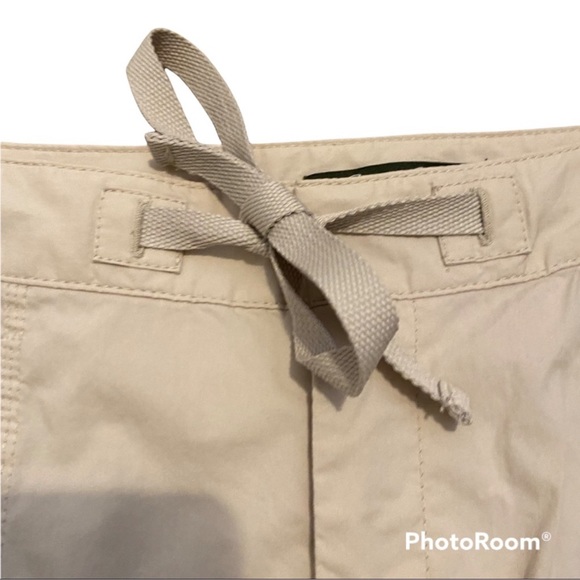 Eddie Bauer khaki skirt with drawstring and front patch pockets - Picture 3 of 10